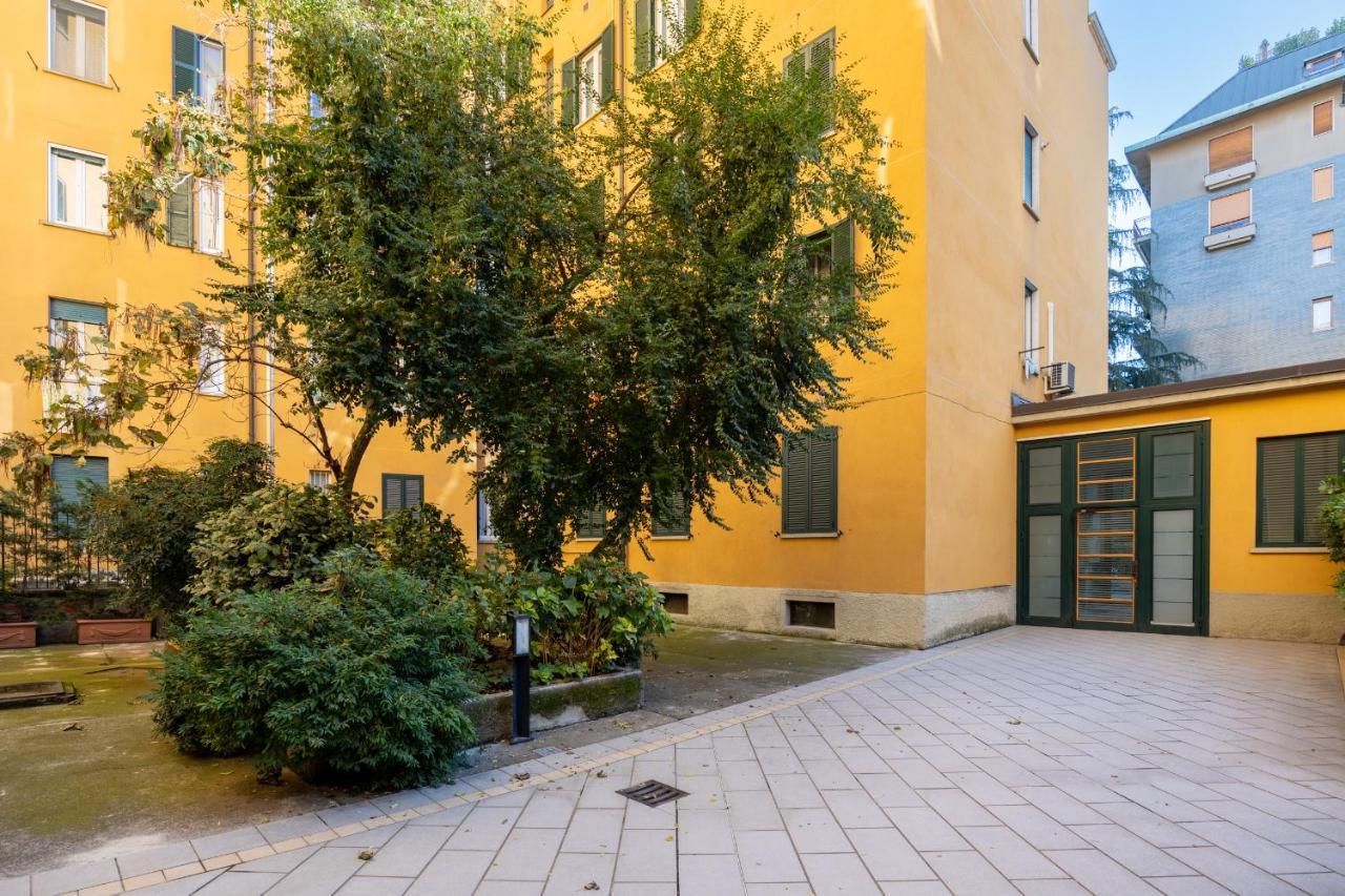 Elegant Citylife Apartment- Metro Access - Double Rooms Milan Exterior photo